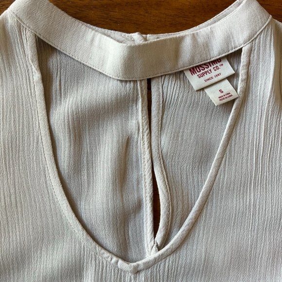 Mossimo Sleeveless Tiered Ruffle Blouse Size Small - Picture 7 of 9